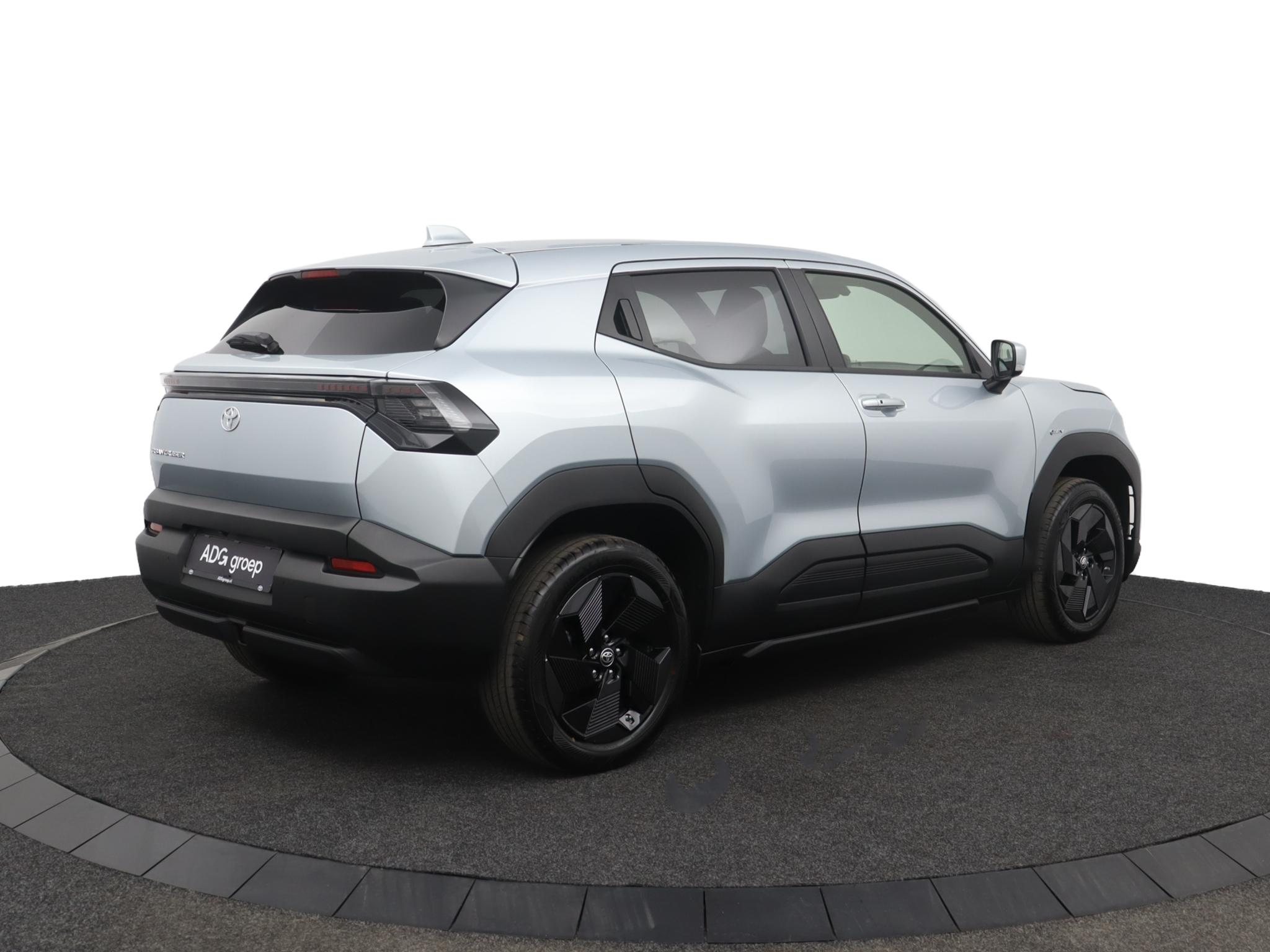 Toyota Urban Cruiser Dynamic 61 kWh - Afbeelding 2