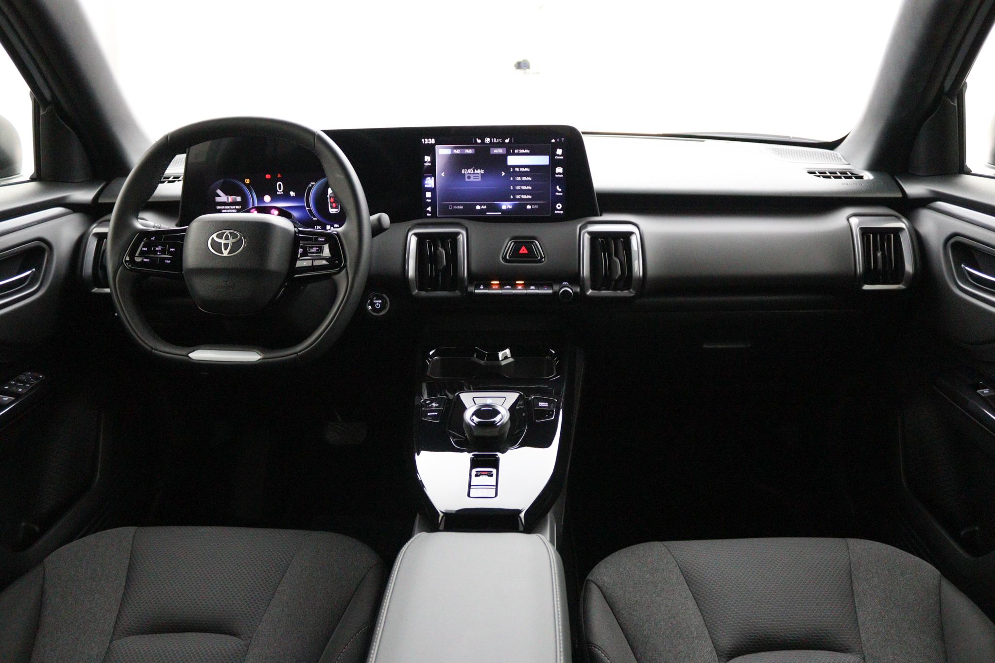Toyota Urban Cruiser Dynamic 61 kWh - Afbeelding 4
