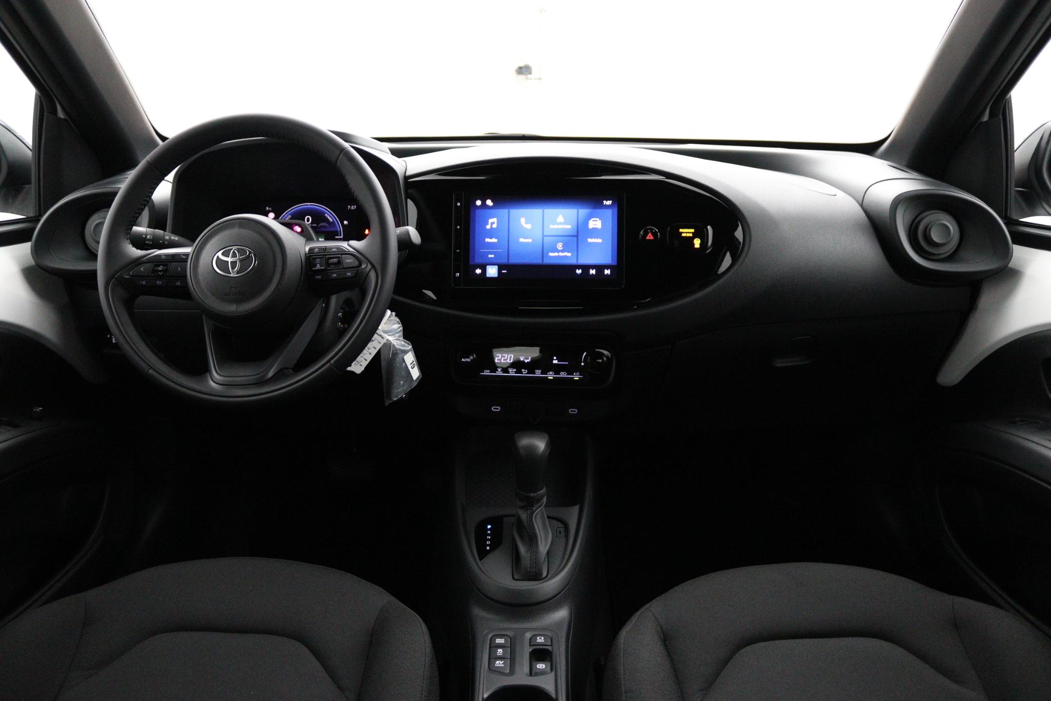 Toyota Aygo X Hybrid 115 play - Afbeelding 4