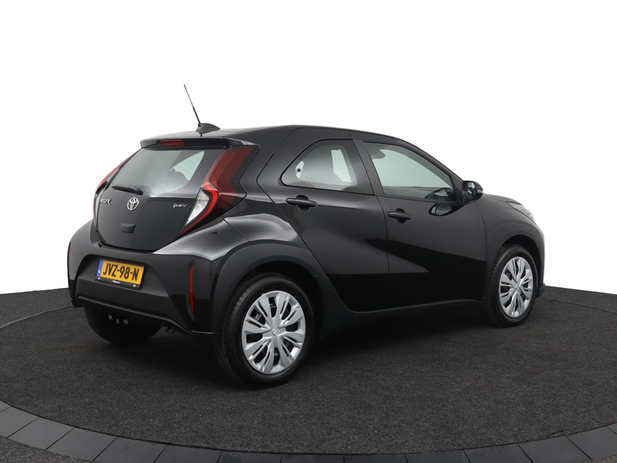 Toyota Aygo X Hybrid 115 play - Afbeelding 2