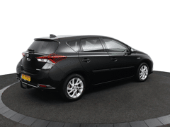Toyota Auris 1.8 Hybrid Executive - Afbeelding 2