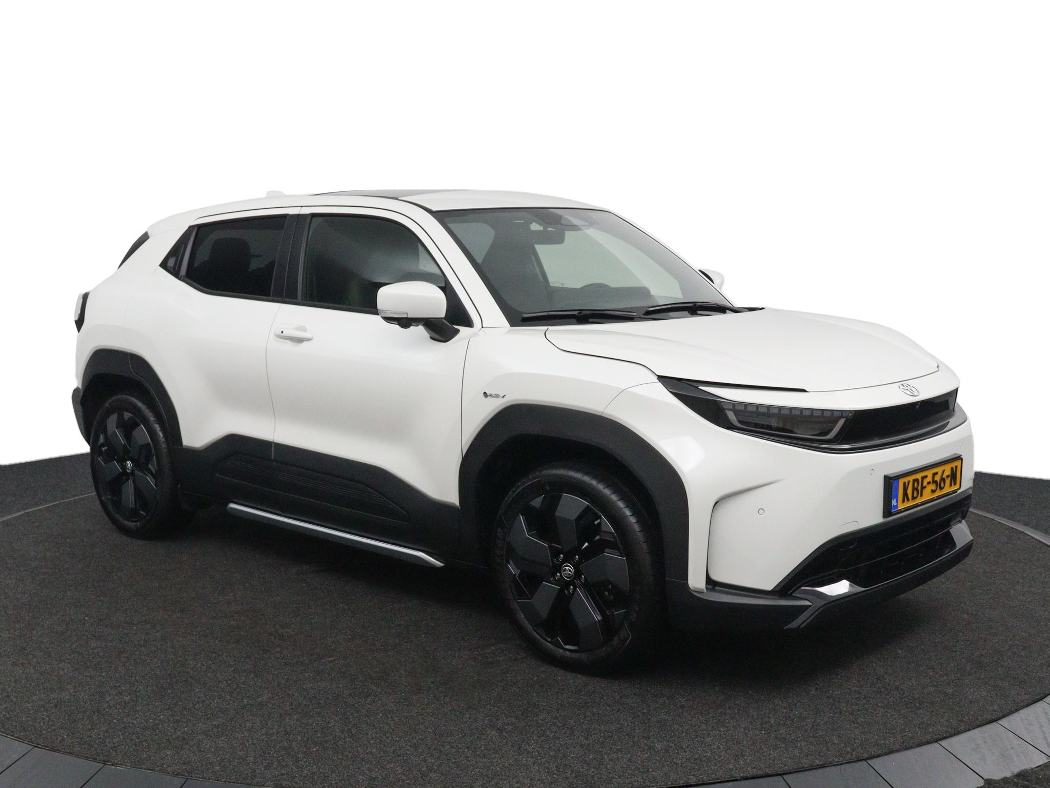Toyota Urban Cruiser Executive 61 kWh - Afbeelding 3