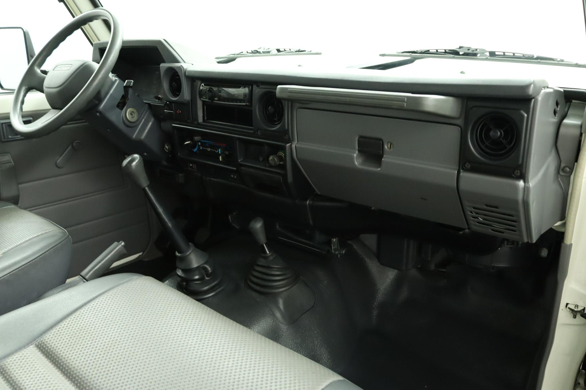Toyota Land Cruiser HZJ79 4.2 6 cilinder - Afbeelding 4