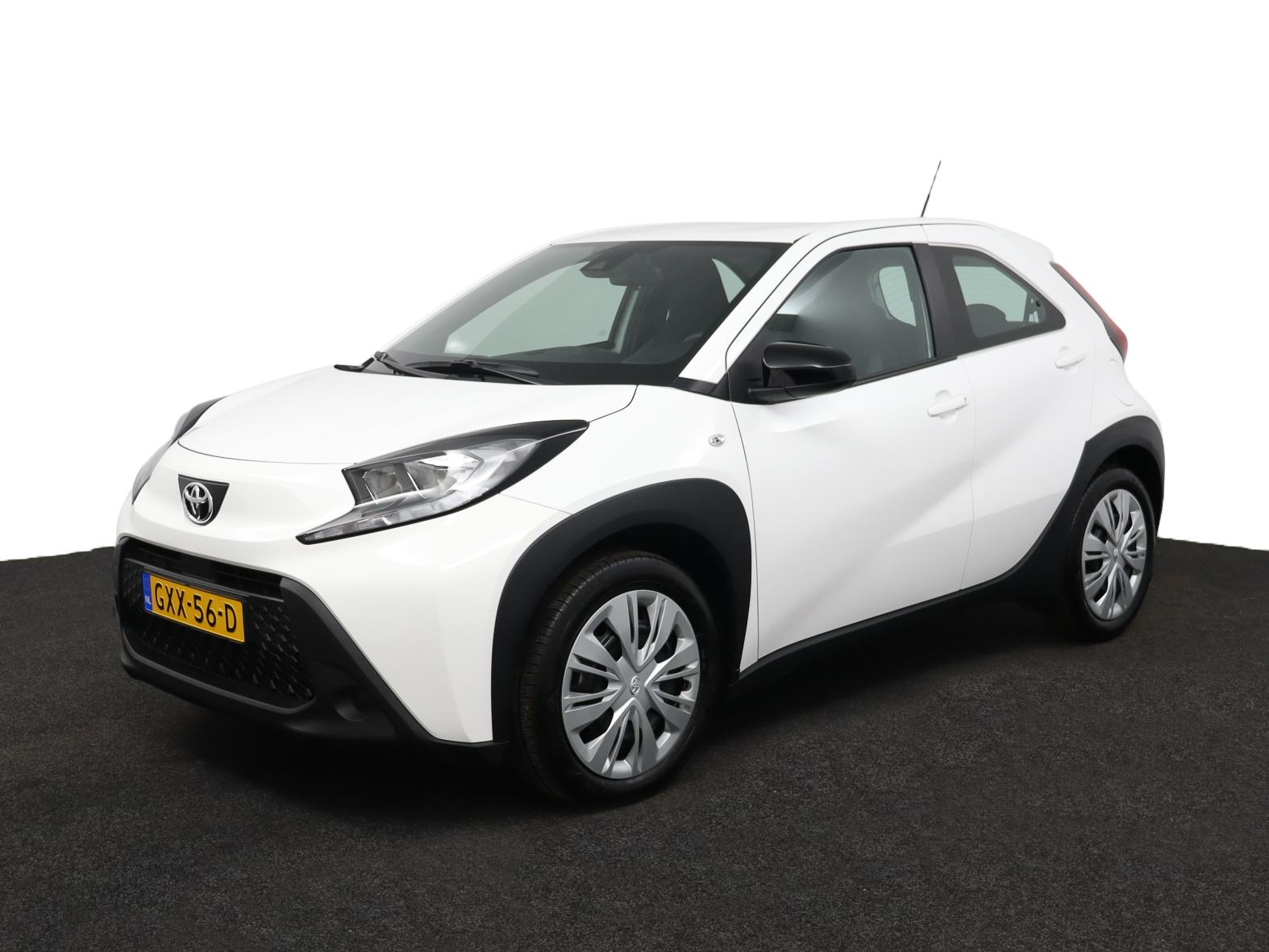 Toyota Aygo X 1.0 VVT-i S-CVT Play