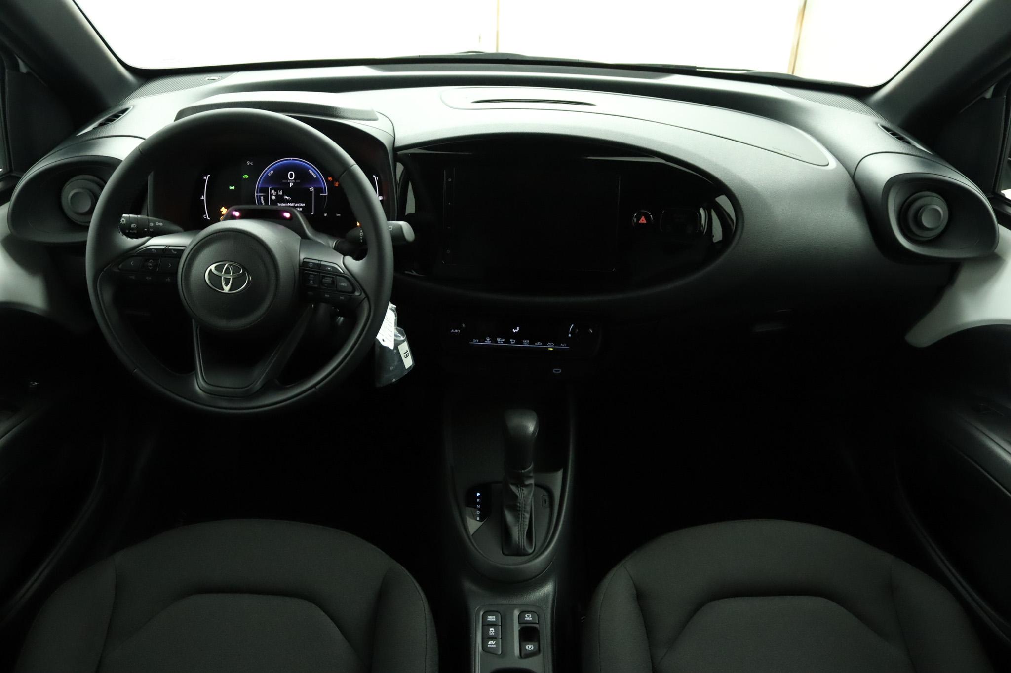 Toyota Aygo X Hybrid 115 play - Afbeelding 4