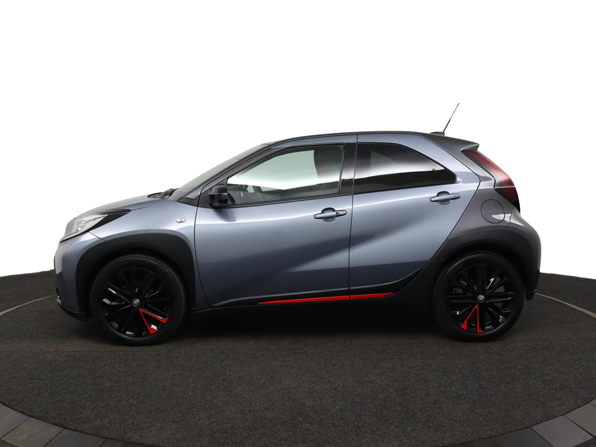 Toyota Aygo X 1.0 VVT-i MT Undercover - Afbeelding 3