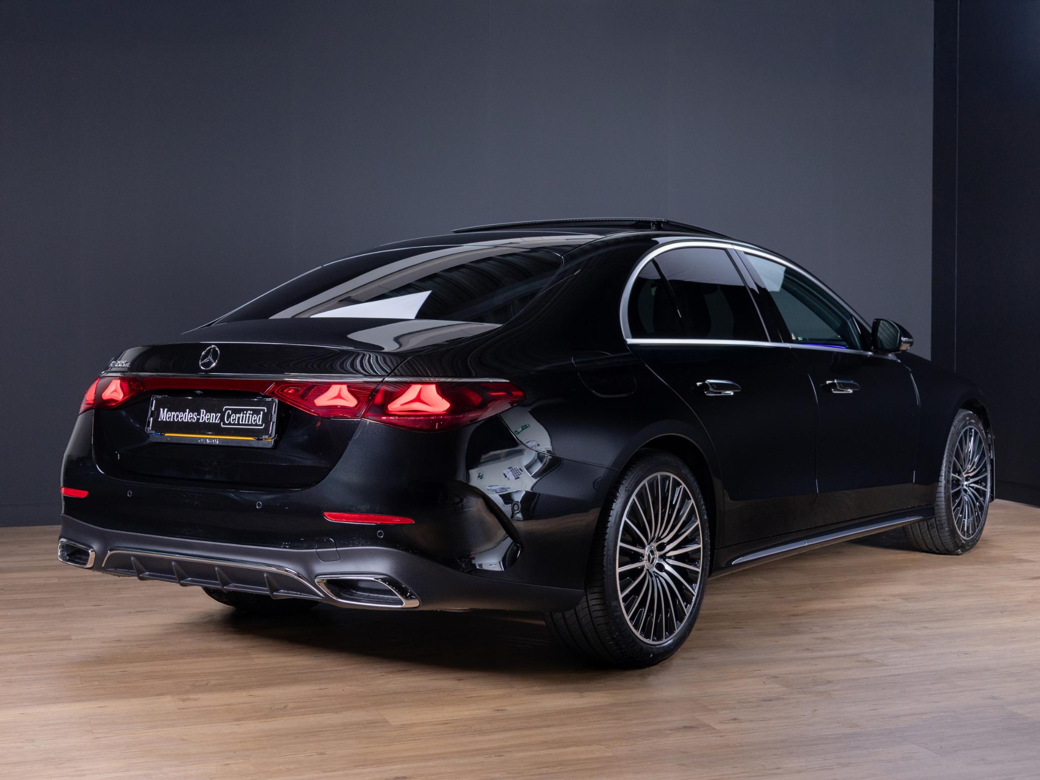 Mercedes-Benz E-Klasse Limousine 300 e Sport Edition - Afbeelding 2