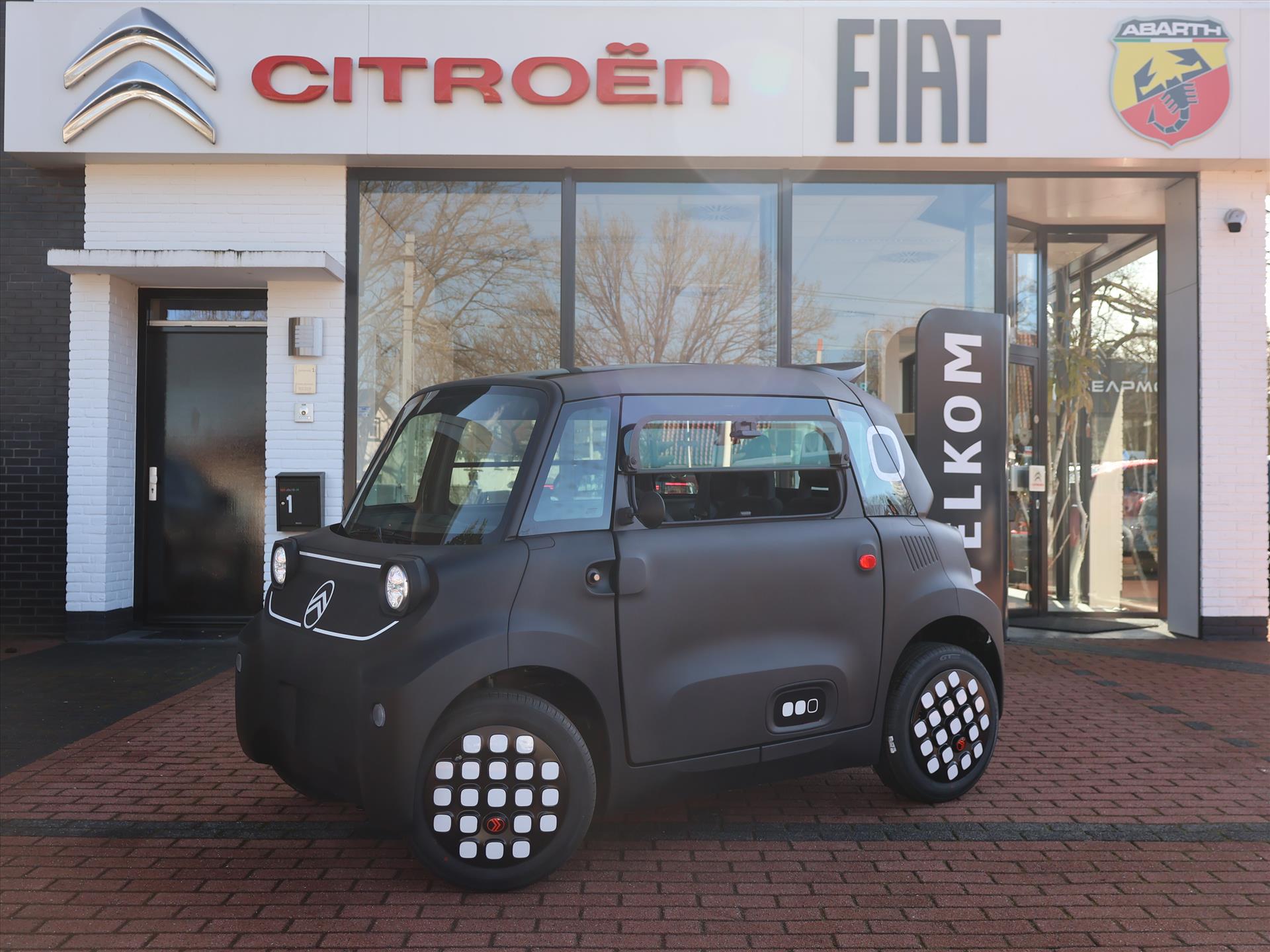 Citroën Ami EV 8pk Ami Dark Side, Rijklaarprijs | Panoramadak | Dakspoiler | 45km/h