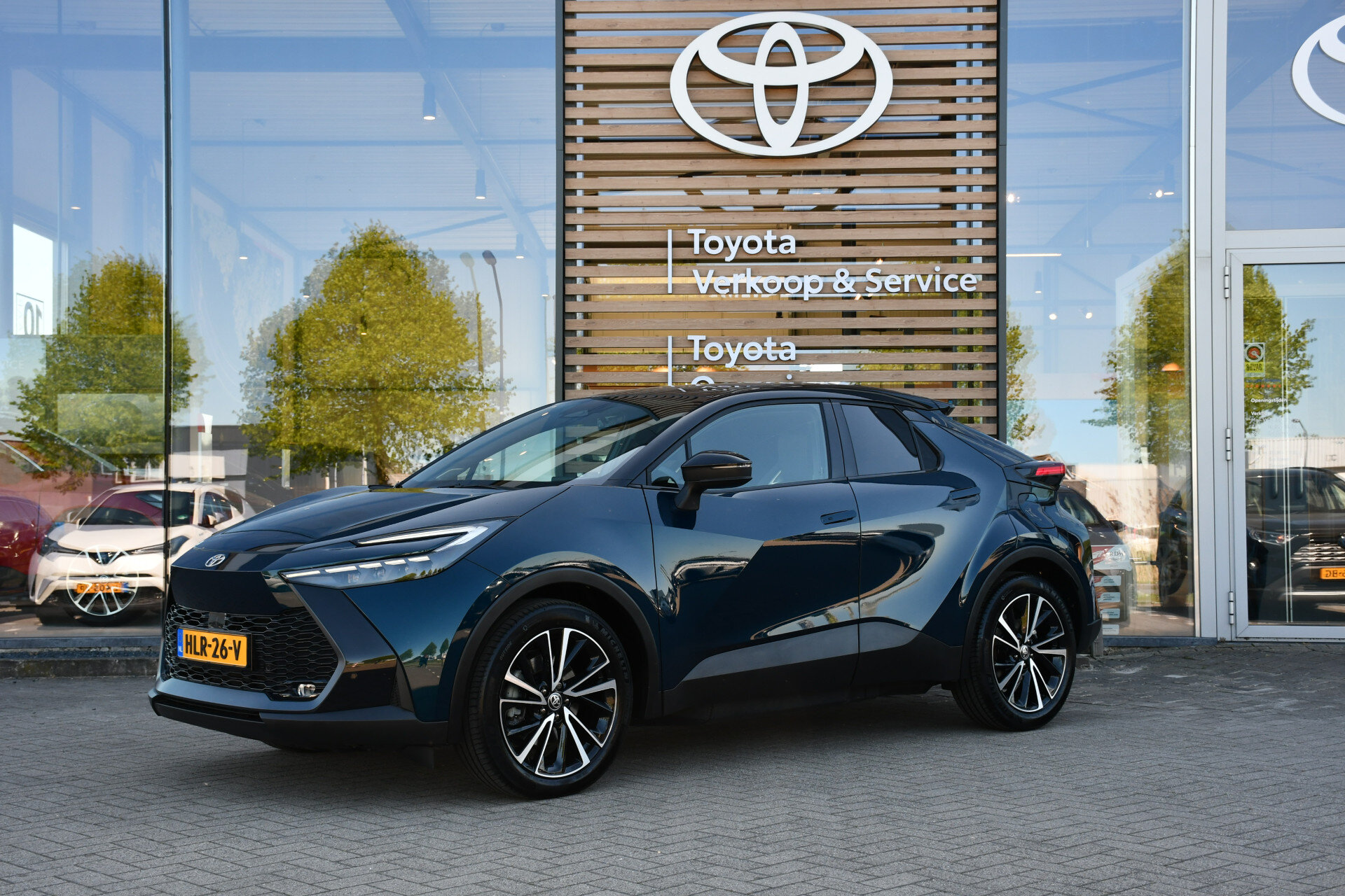 Toyota C-HR 2.0 Plug-in Hybrid 220 Executive 223pk