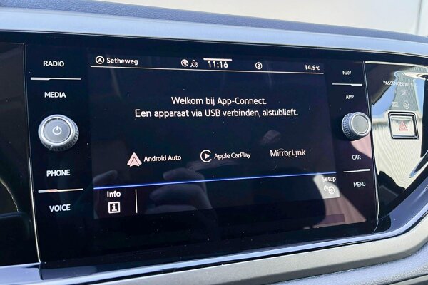Apple Carplay/Android Auto