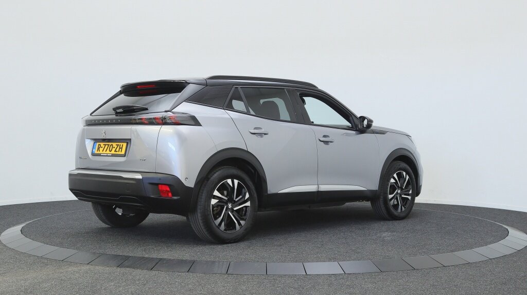 Peugeot e-2008 50 kWh Blue Lease Active | EV | SoH 92% | Cruise Control | Navi - Afbeelding 2