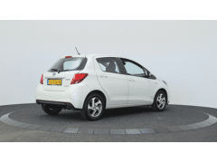 Toyota Yaris 1.5 Hybrid Trend | All Seasons | Navigatie | Airco | - Afbeelding 2