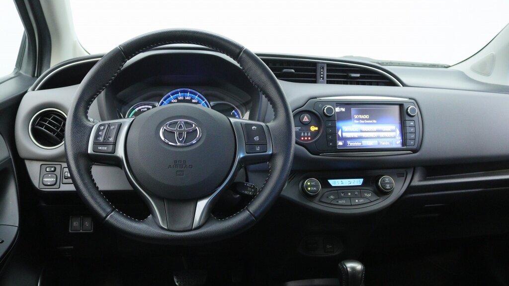 Toyota Yaris 1.5 Hybrid Trend | All Seasons | Navigatie | Airco | - Afbeelding 3