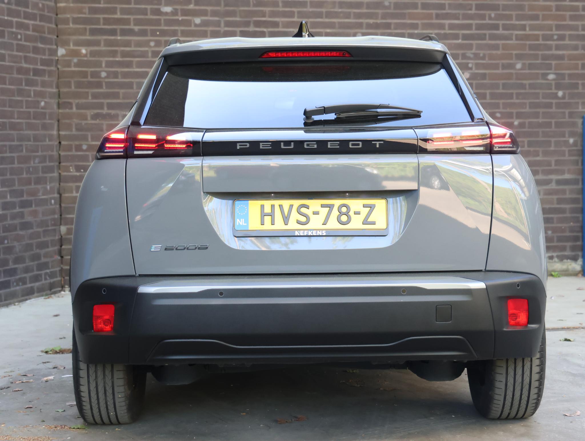 Peugeot e-2008