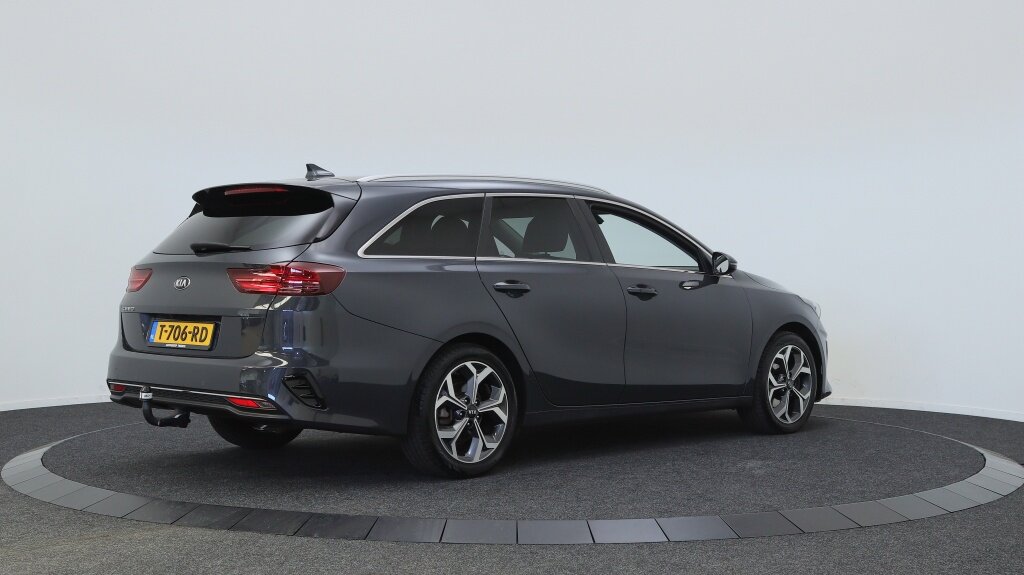Kia Ceed Sportswagon 1.0 T-GDi GT-Line Business Edition | afn. trekhaak | All Seasons - Afbeelding 2