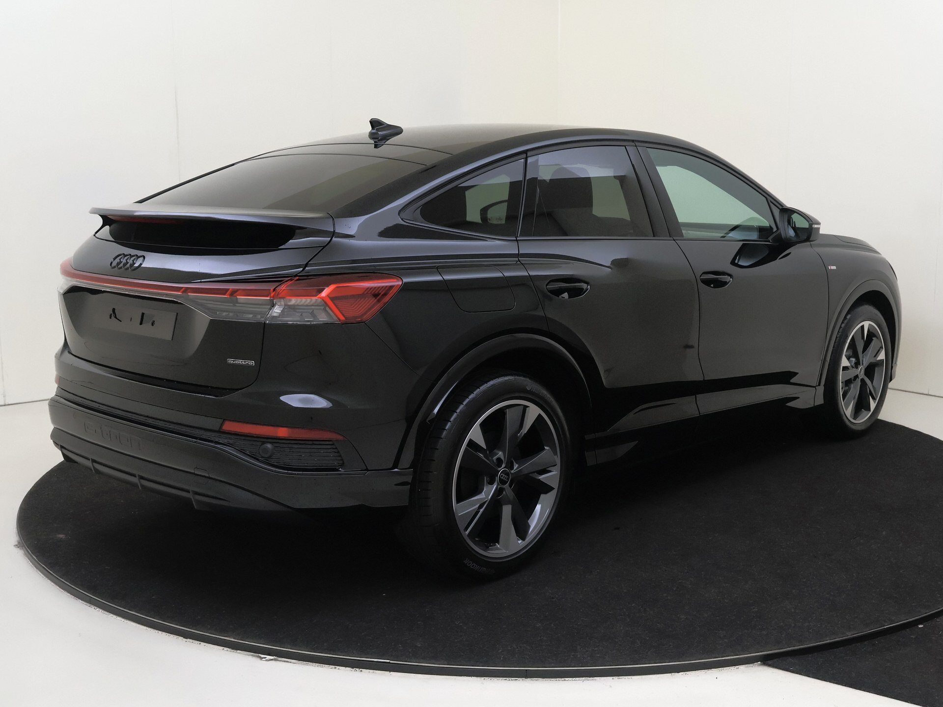 Audi Q4 Sportback e-tron 45 quattro S edition Competition - Afbeelding 2