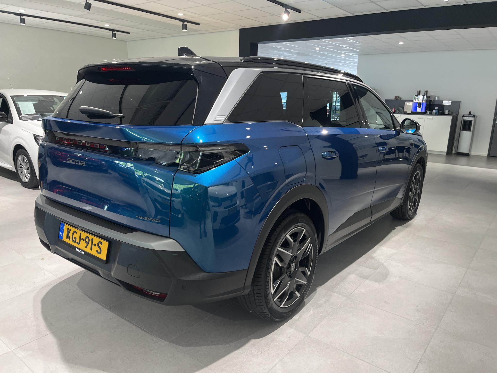 Peugeot 5008 Hybrid 145 PK GT - Afbeelding 4