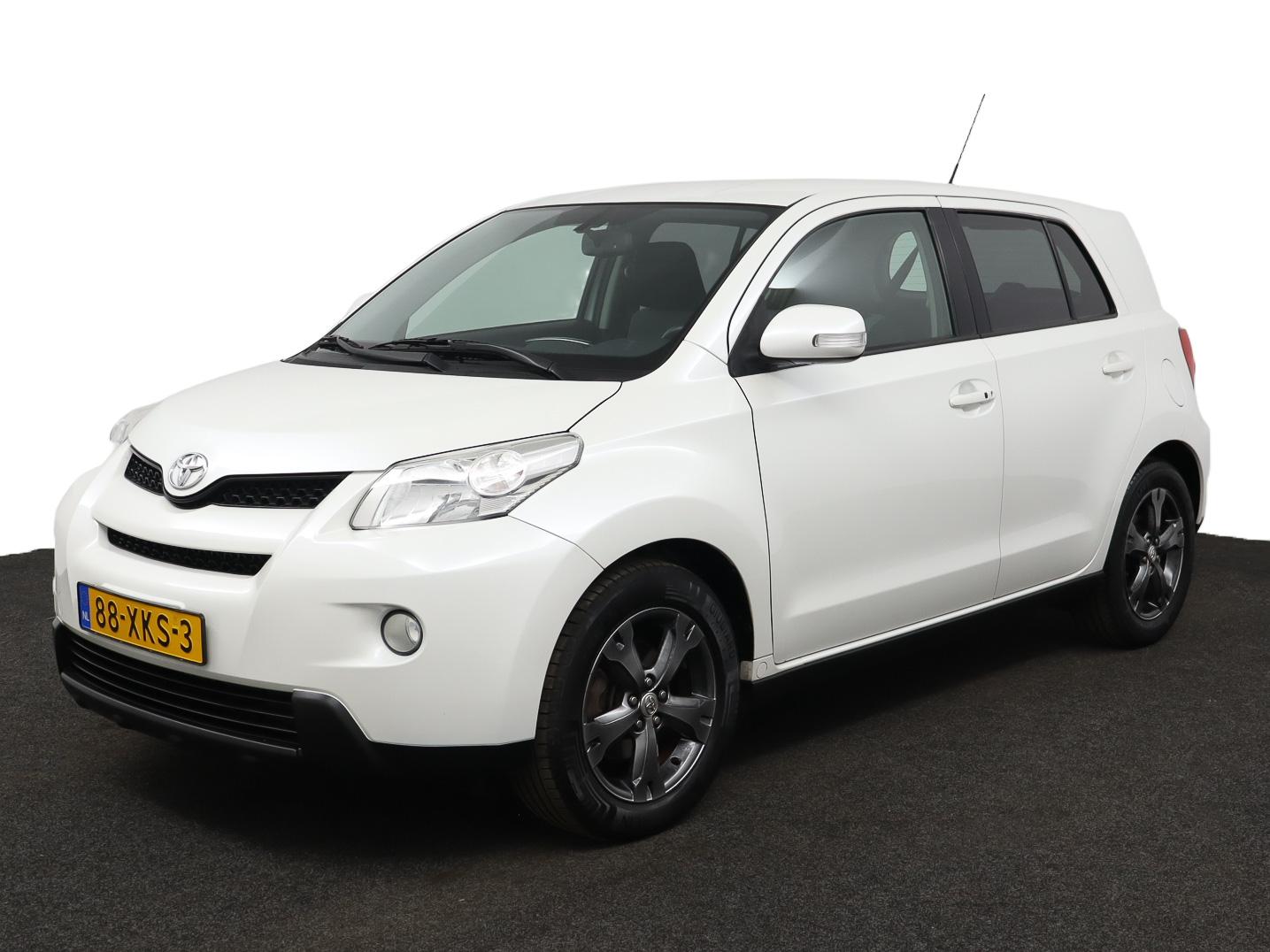 Toyota Urban Cruiser 1.3 VVT-i Dynamic Pearl