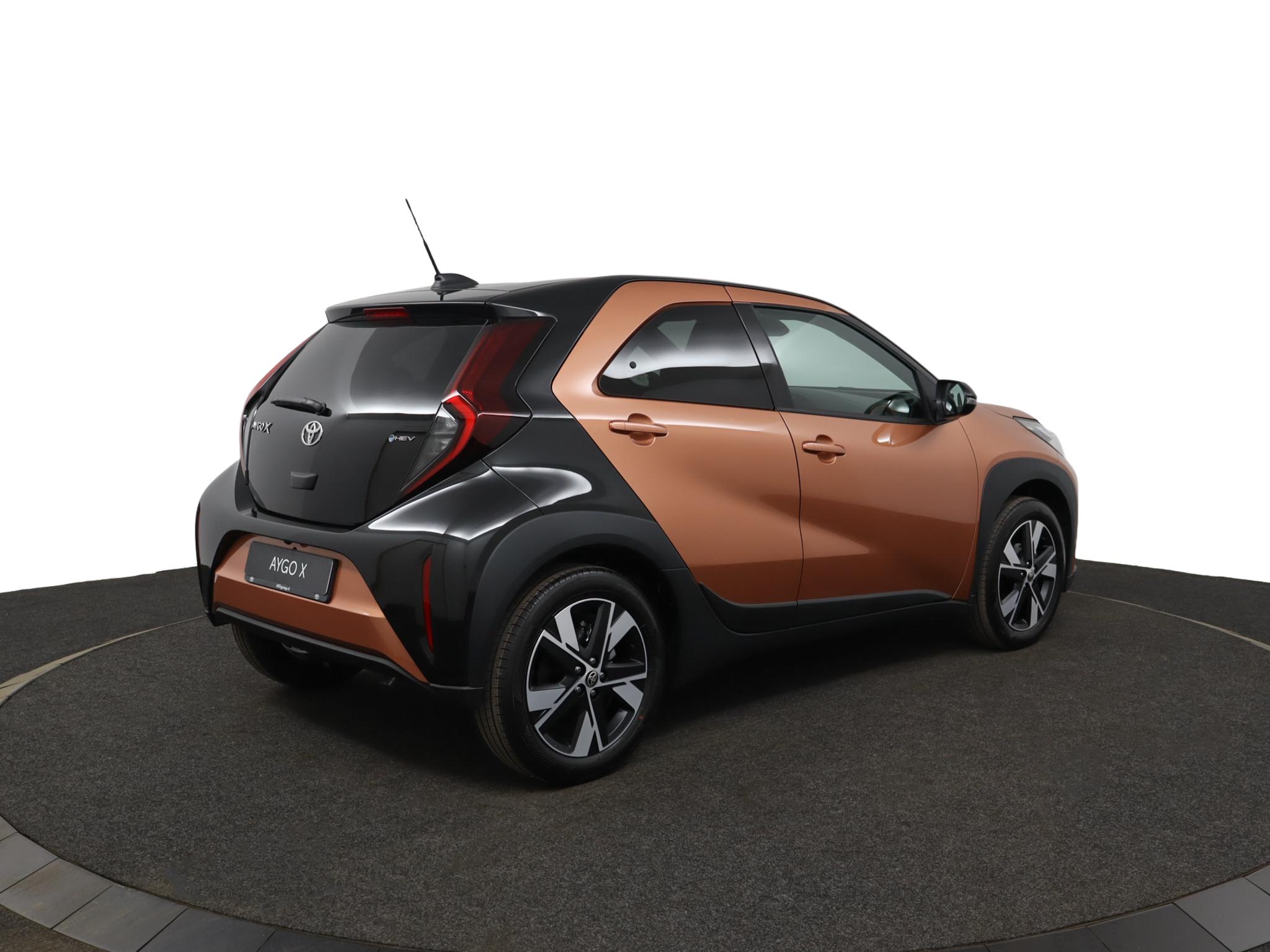 Toyota Aygo X Hybrid 115 pulse - Afbeelding 2