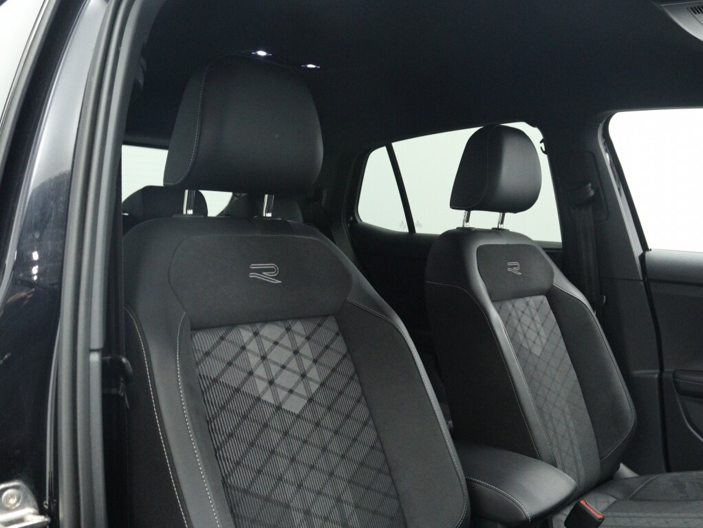 Volkswagen T-Cross 1.0 TSI R-Line DSG | Navigatie | Camera | Climate control - Afbeelding 3