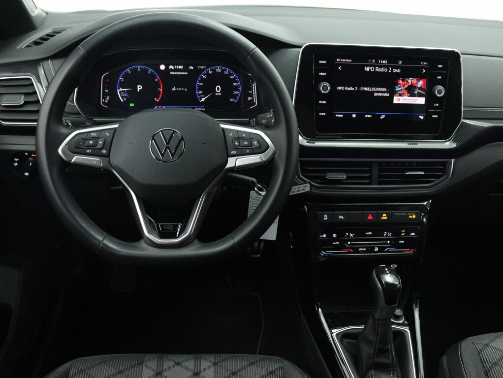 Volkswagen T-Cross 1.0 TSI R-Line DSG | Navigatie | Camera | Climate control - Afbeelding 4