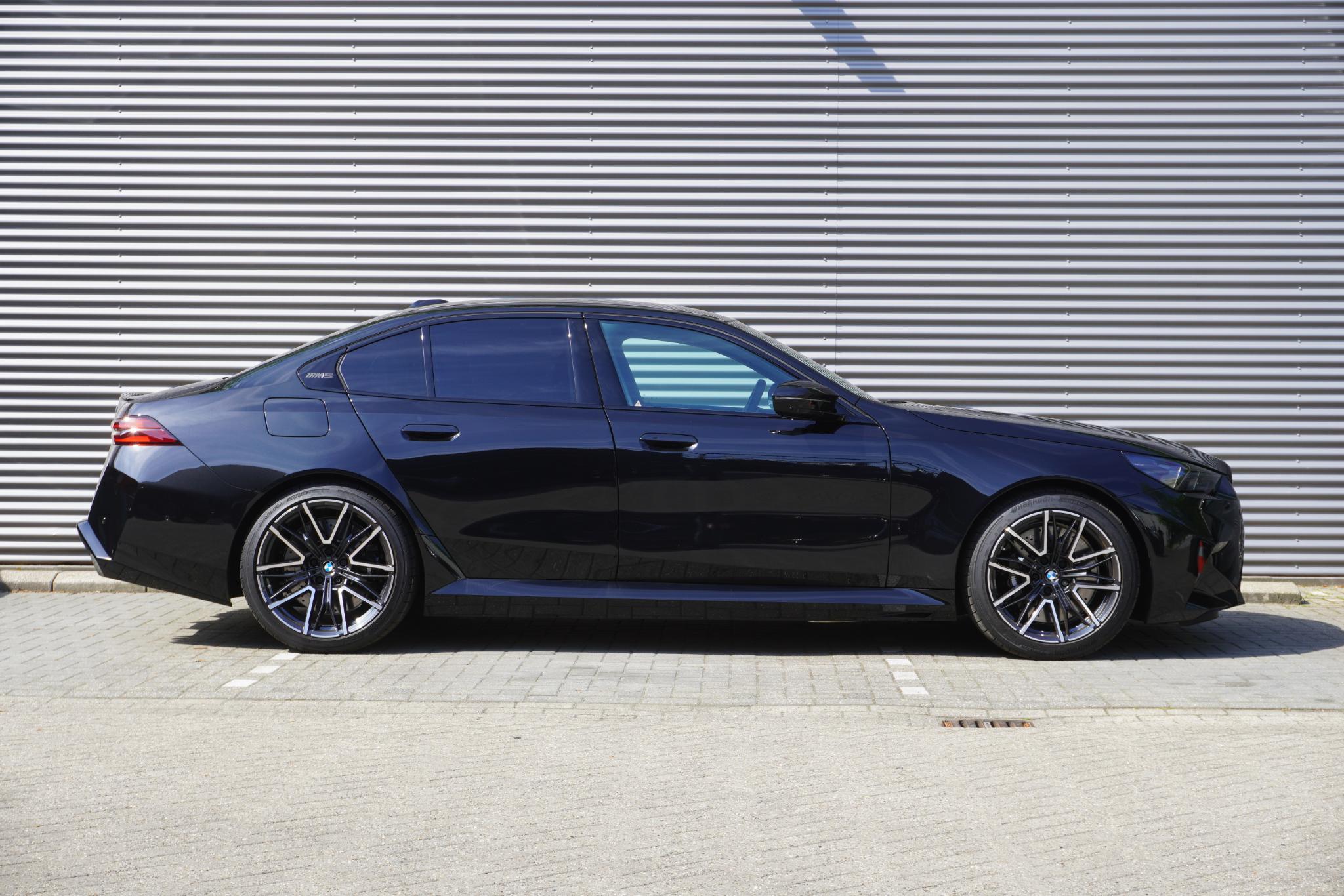 BMW M5 Sedan - Afbeelding 4