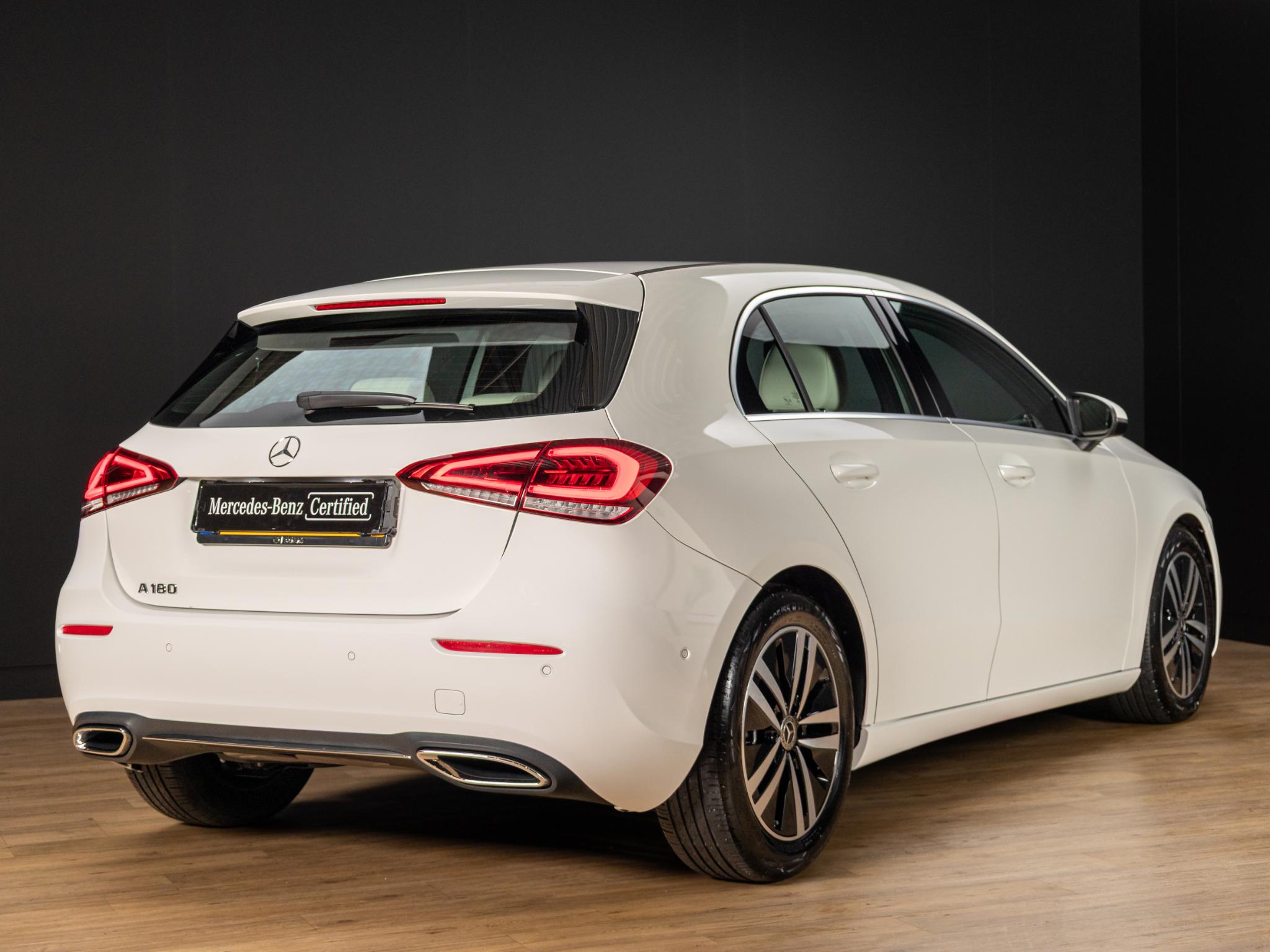 Mercedes-Benz A-Klasse Hatchback 180 Advantage - Afbeelding 2