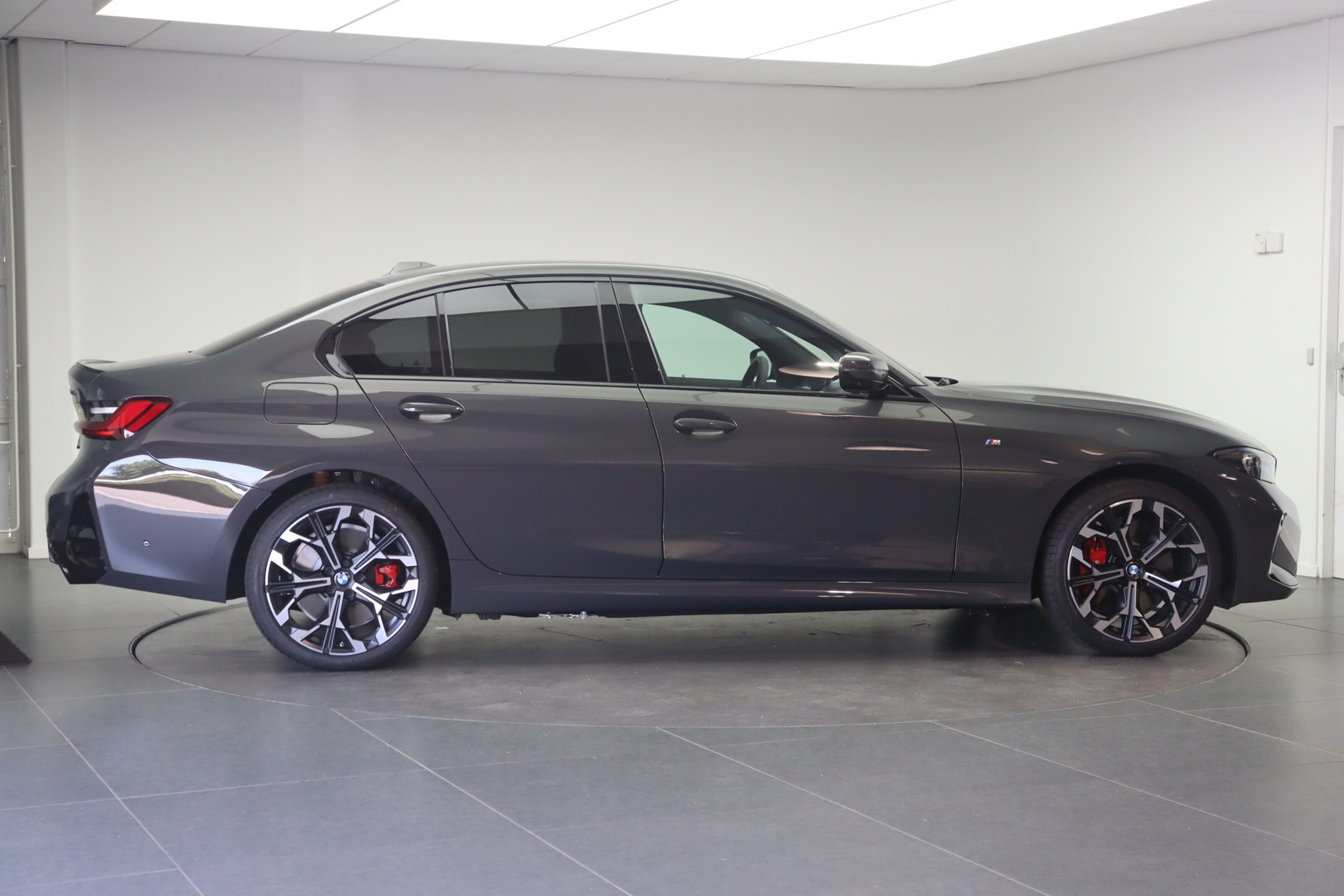 BMW 3 Serie 330e High Executive M Sport Automaat