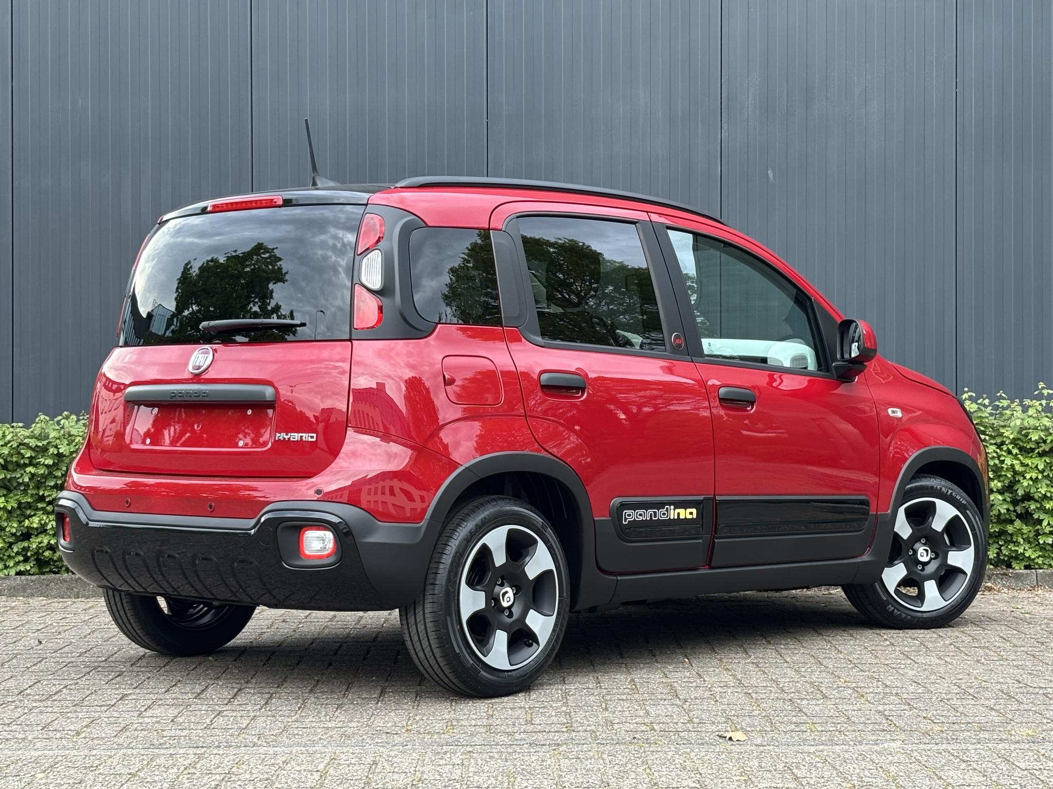Fiat  Pandina 1.0 Hybrid 70pk Cross - Afbeelding 3