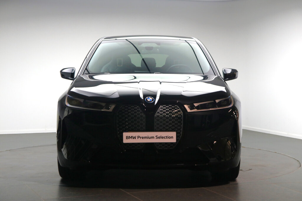 BMW iX 6