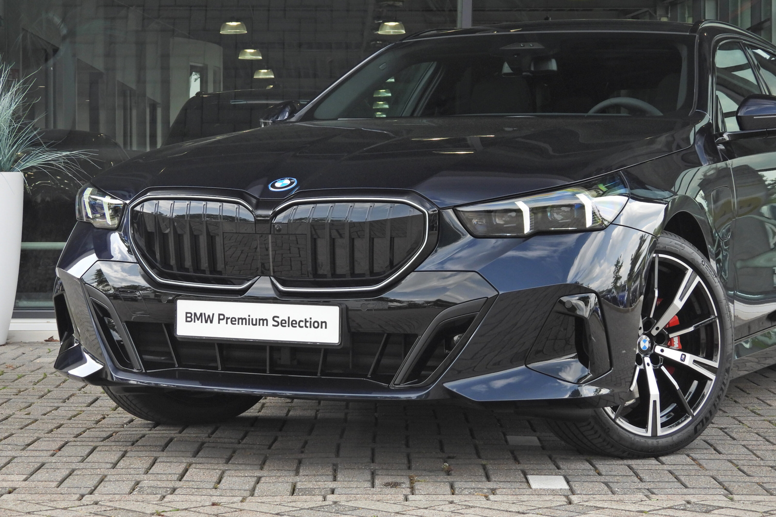 BMW 5 Serie Touring 530e M Sport Automaat