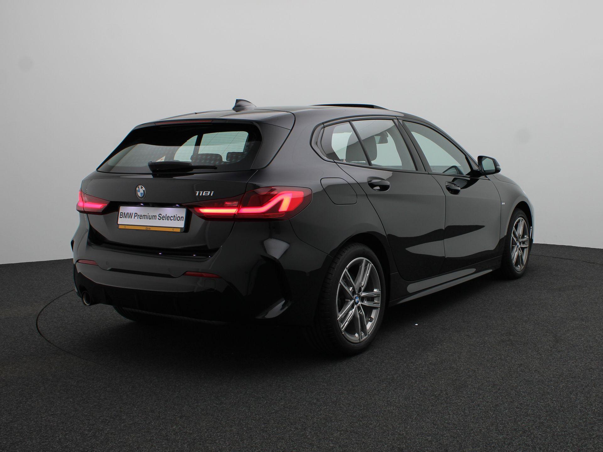 BMW 1 Serie 5-deurs 118i - Afbeelding 2