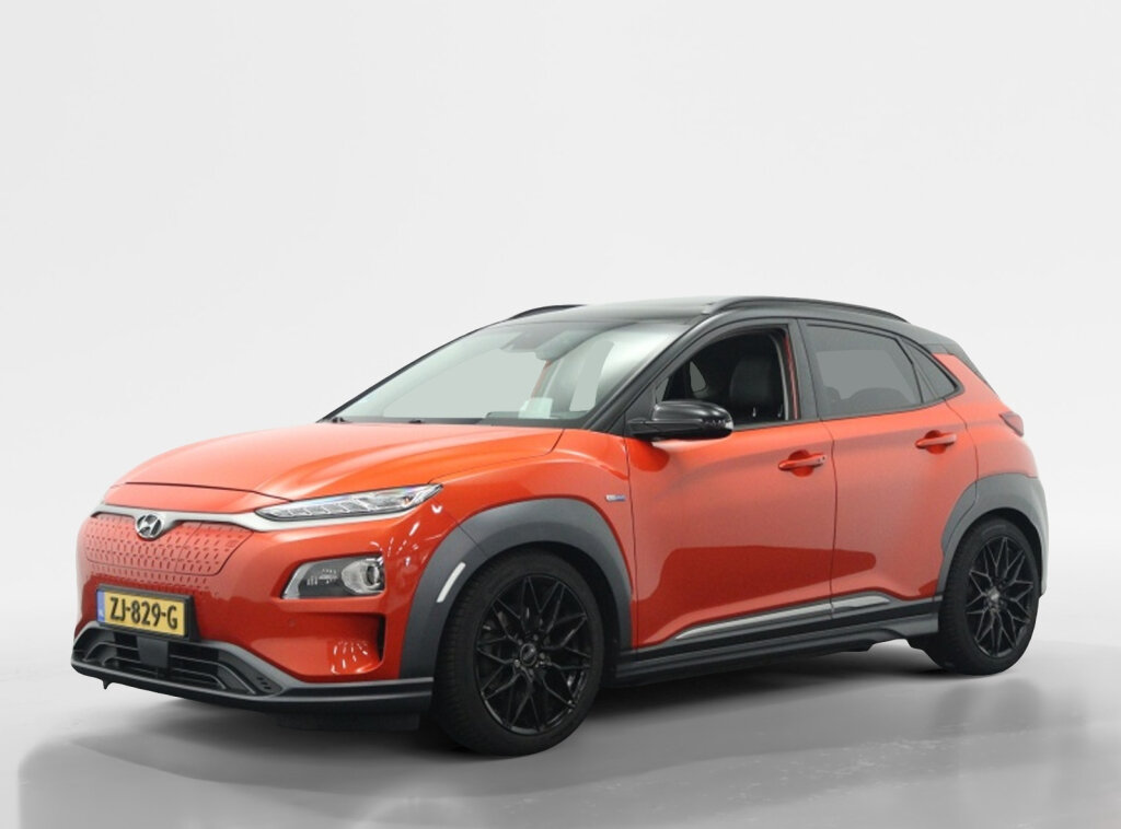 Hyundai Kona EV Premium Sky Sport 64 kWh | Verlaagd | Leder | Navigatie | Ca
