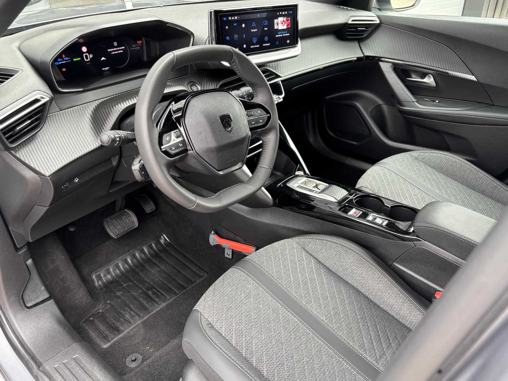 Peugeot e-2008