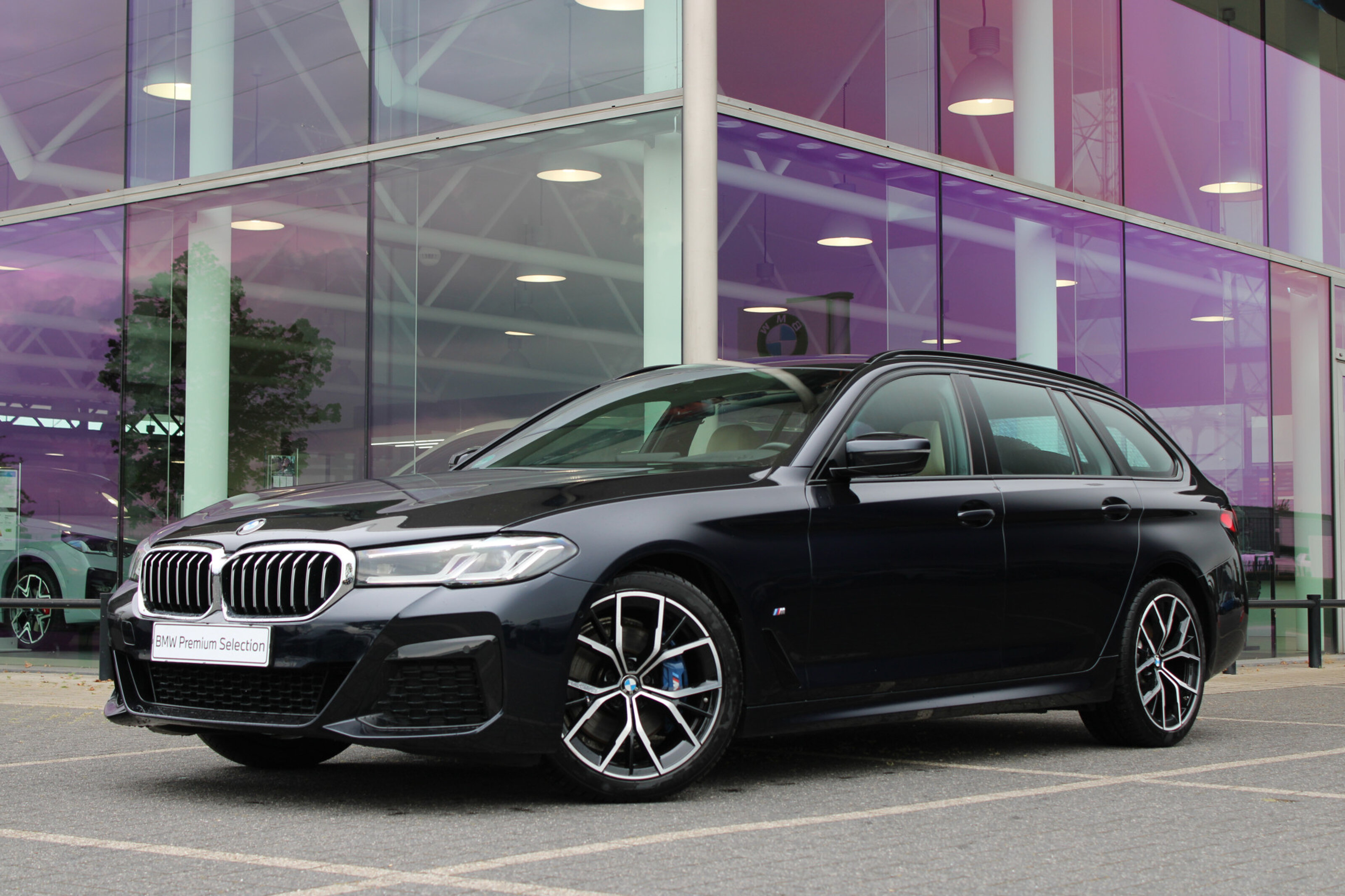 BMW 5 Serie Touring 530i High Executive M Sport Automaat