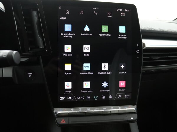 Apple Carplay/Android Auto Apple Carplay/Android Auto