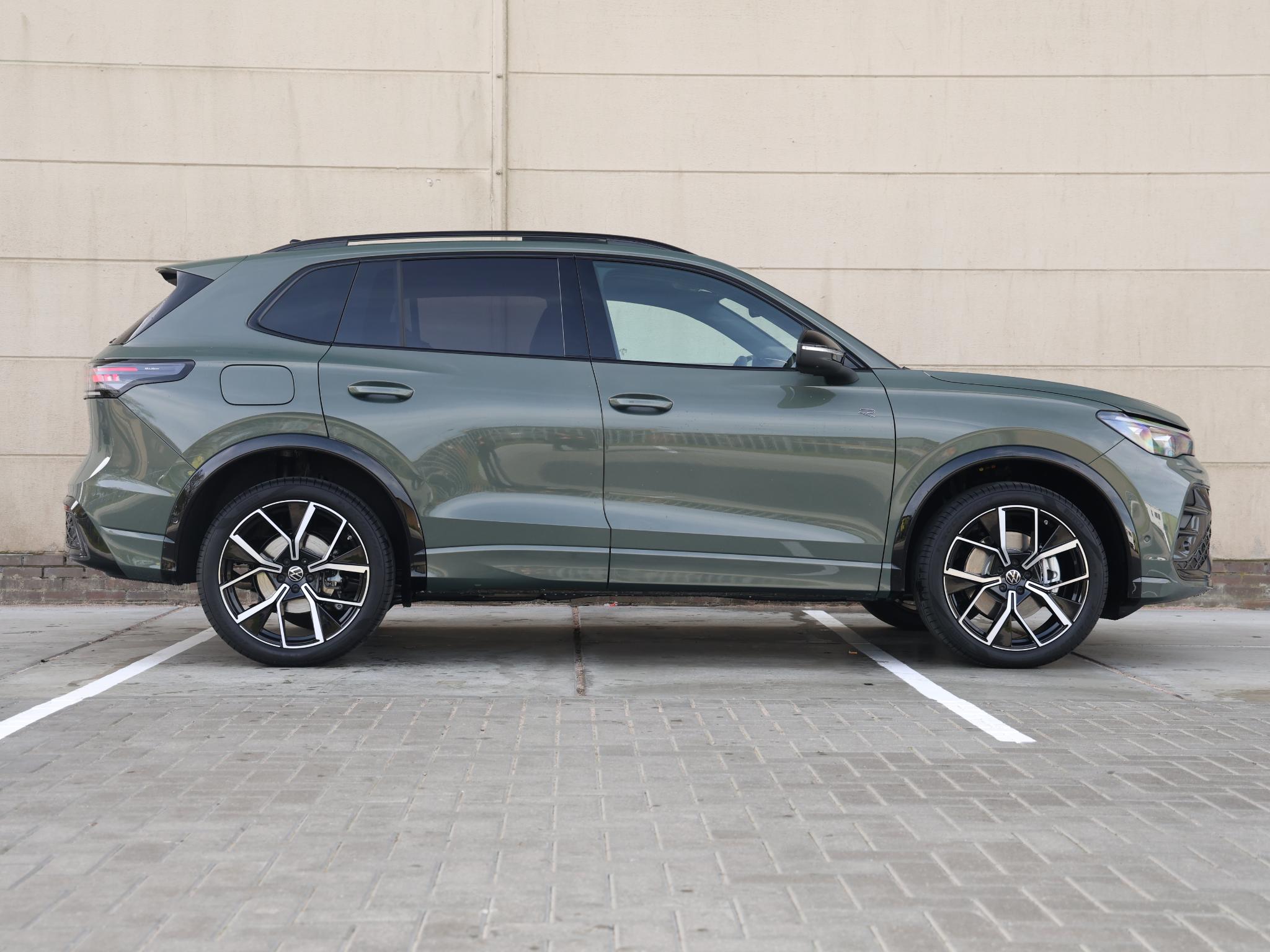 Volkswagen Tiguan R-Line Edition 1.5 eHybrid 204 PK - Afbeelding 2
