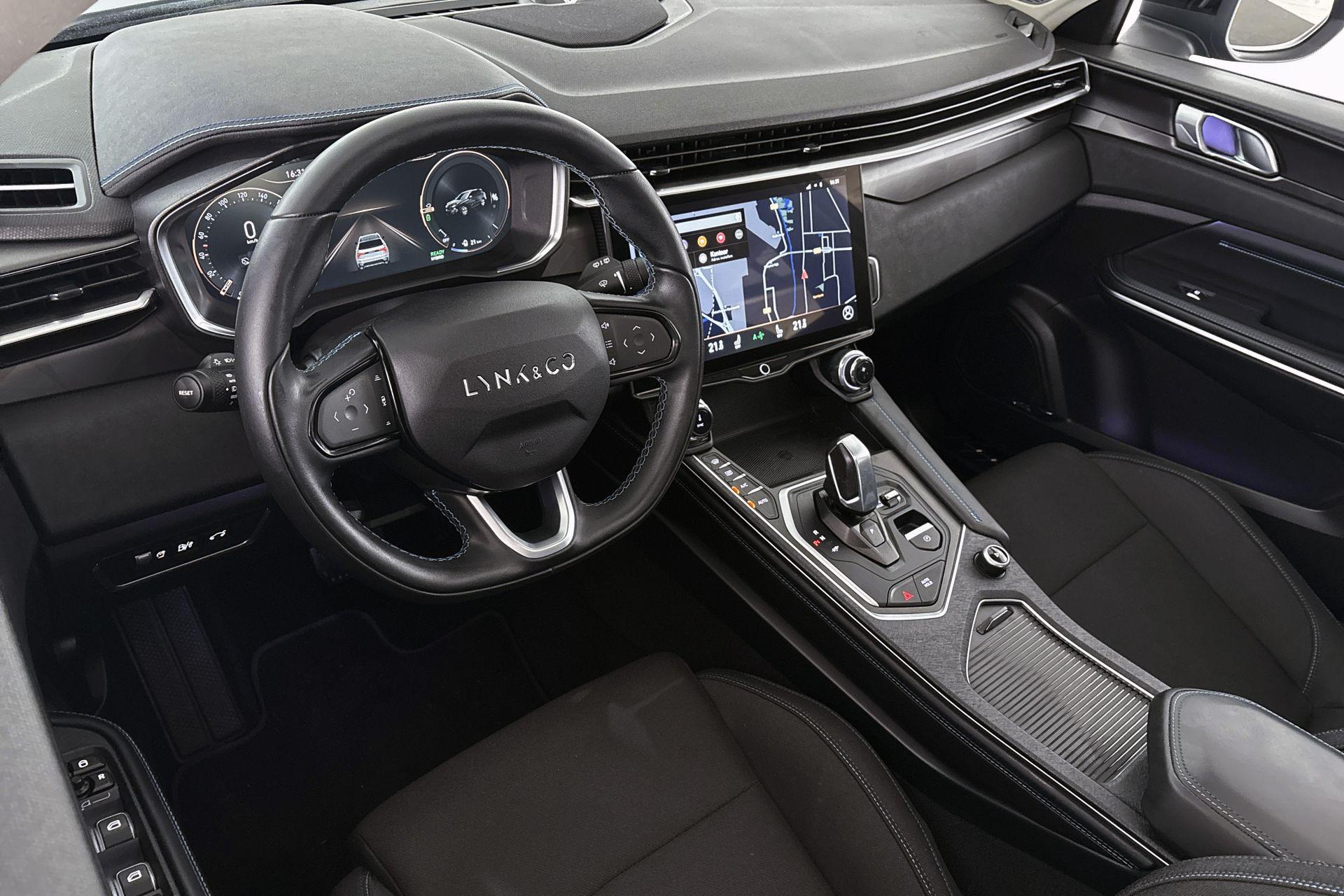 Lynk & Co 01