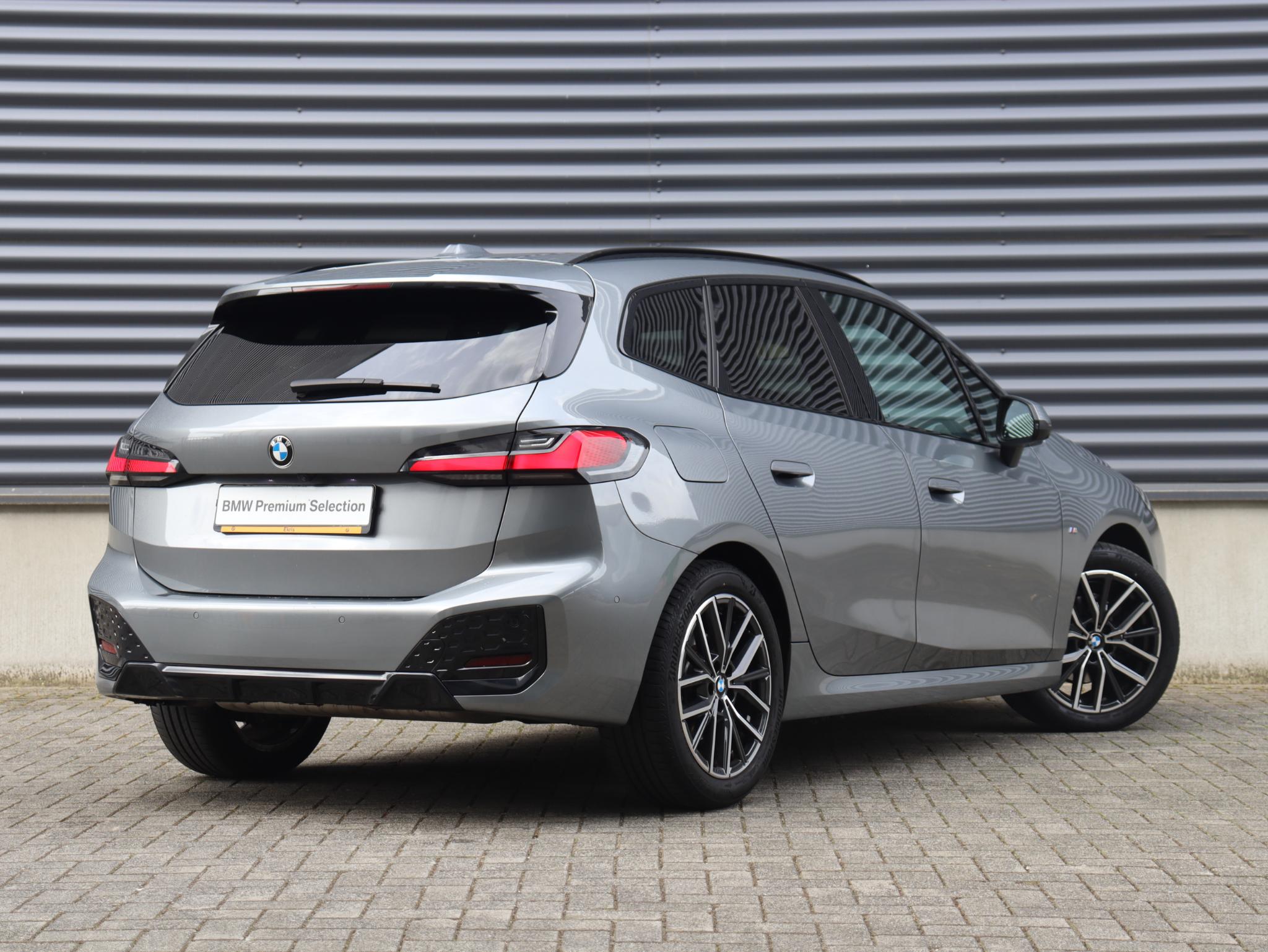 BMW 2 Serie Active Tourer 220i - Afbeelding 2