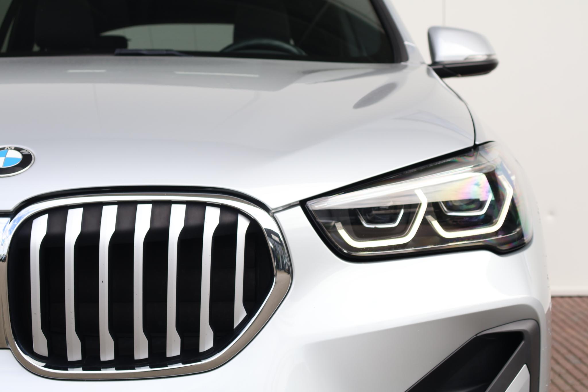 BMW X1 sDrive18i Executive Edition - Afbeelding 3