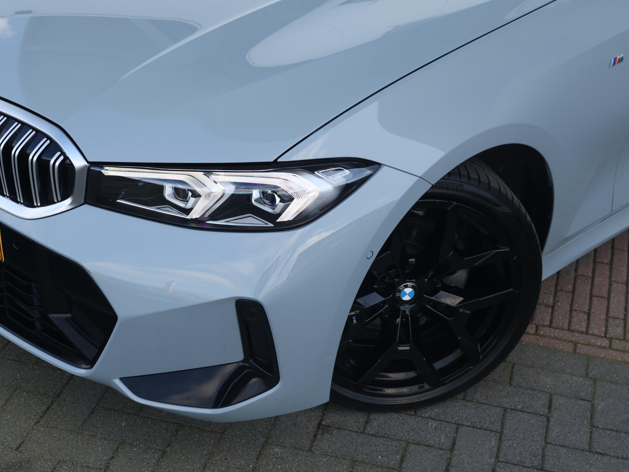 BMW 3 Serie Touring 320i - Afbeelding 2