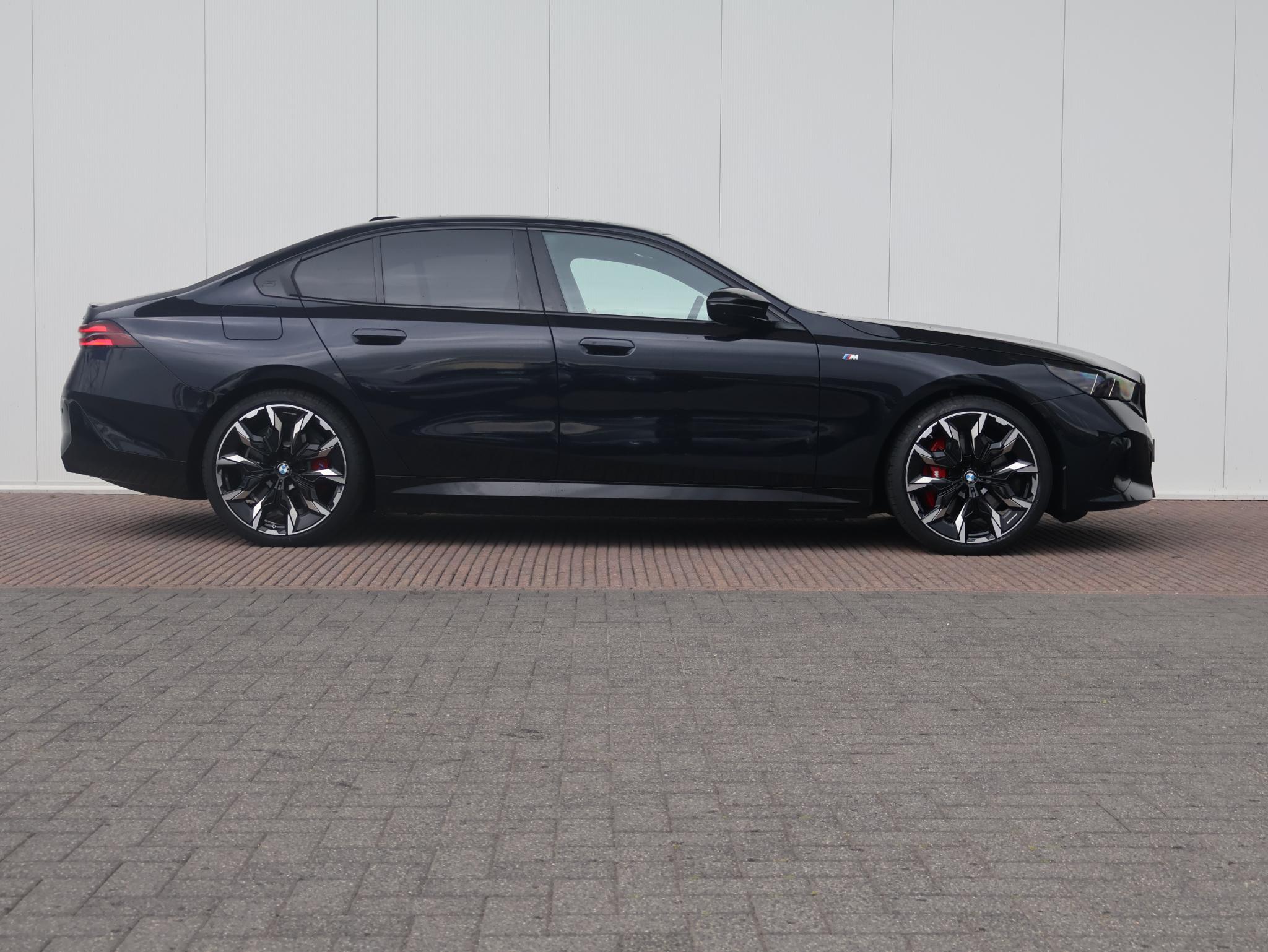 BMW i5 M60 xDrive 84 kWh - Afbeelding 4