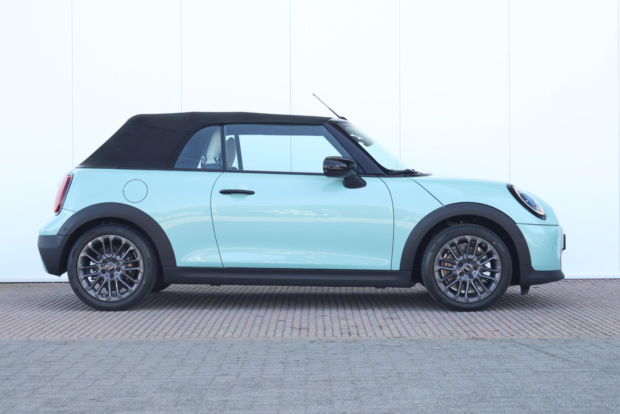 MINI Cabrio Cooper C | Favoured M - Afbeelding 5