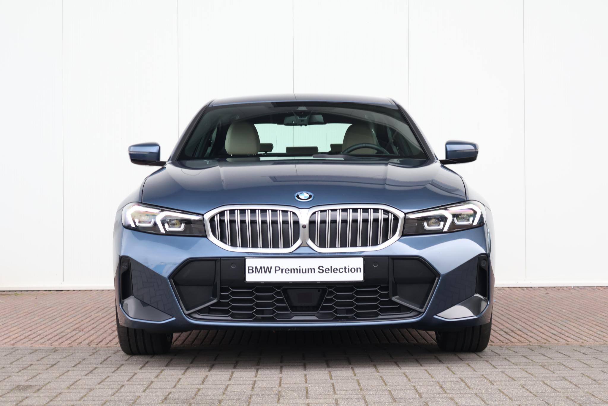 BMW 3 Serie 330e - Afbeelding 2