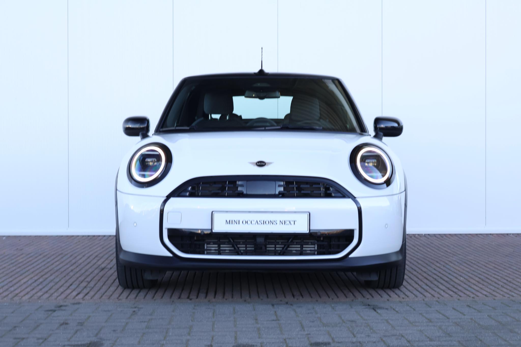 MINI Cabrio Cooper C Classic M - Afbeelding 2