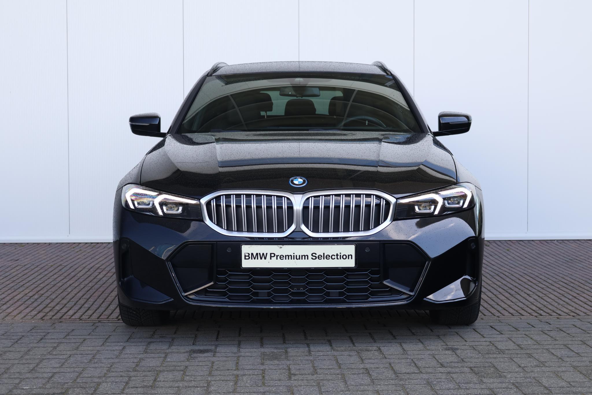 BMW 3-serie Touring 330e - Afbeelding 4