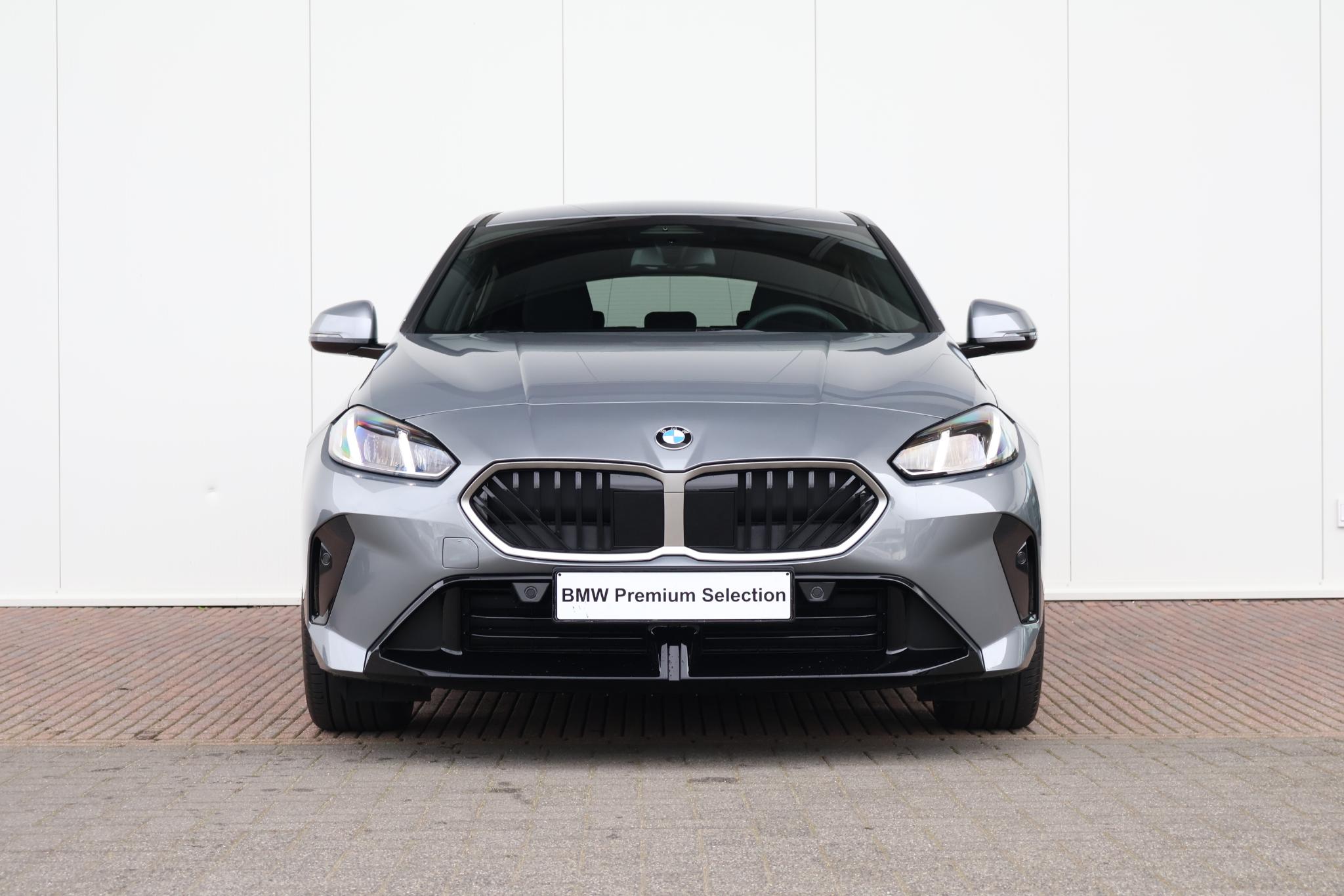 BMW 1 Serie 120 M Sport Design Edition - Afbeelding 2