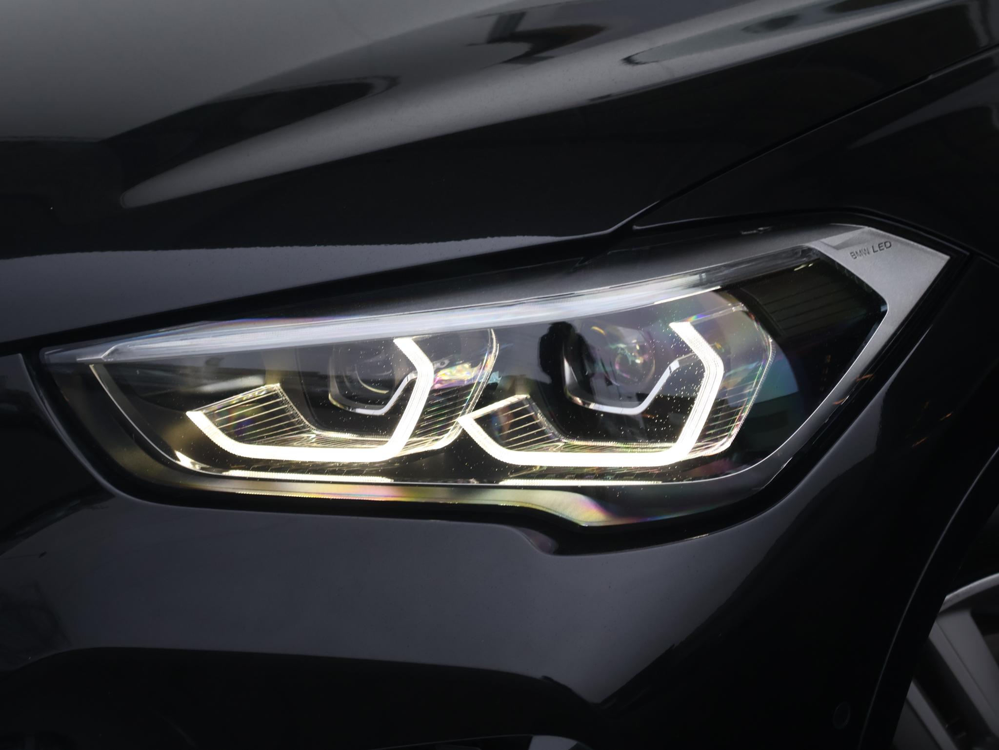 BMW X1 sDrive20i High Executive Edition - Afbeelding 2