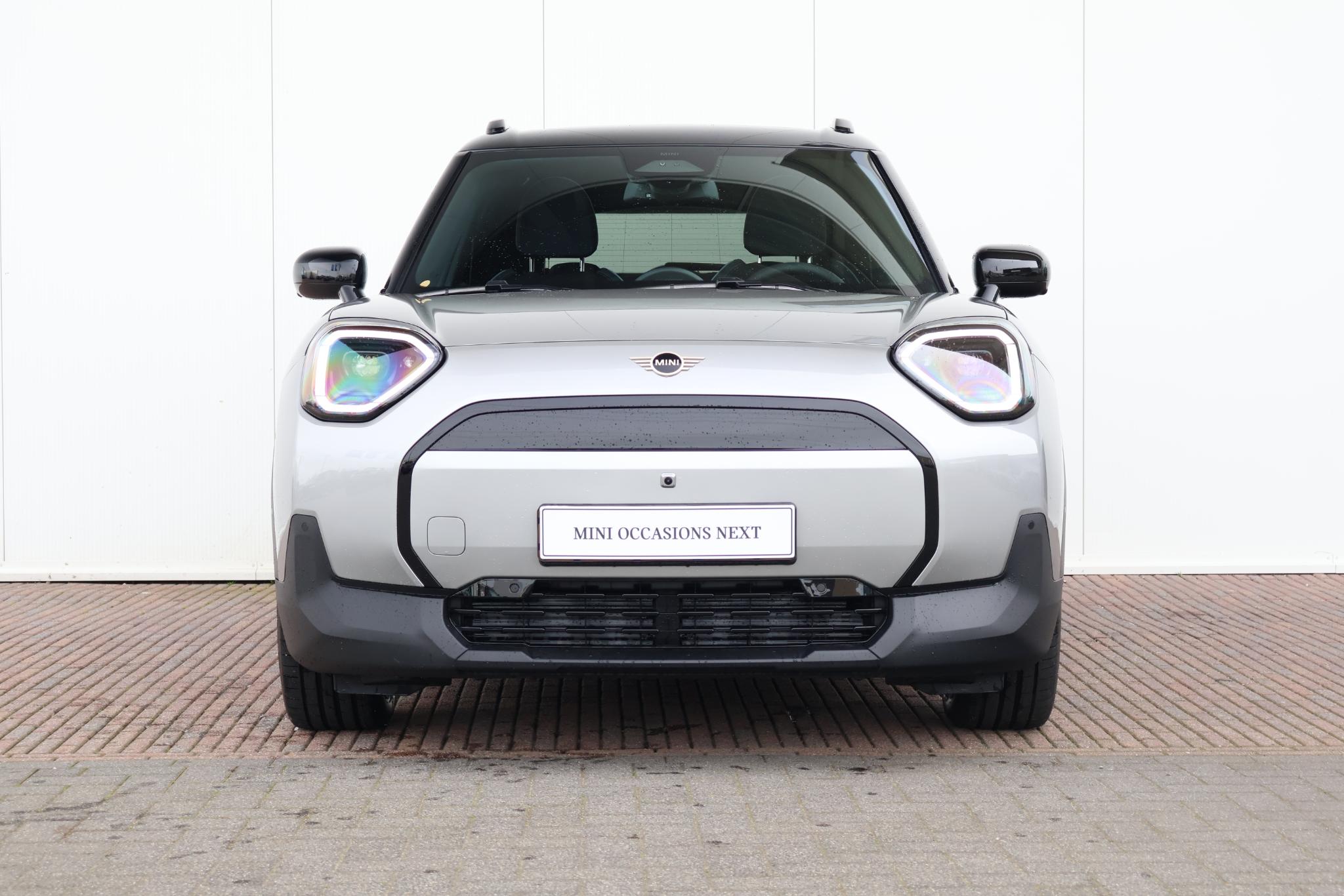 MINI Aceman E Classic L 42.5 kWh - Afbeelding 2