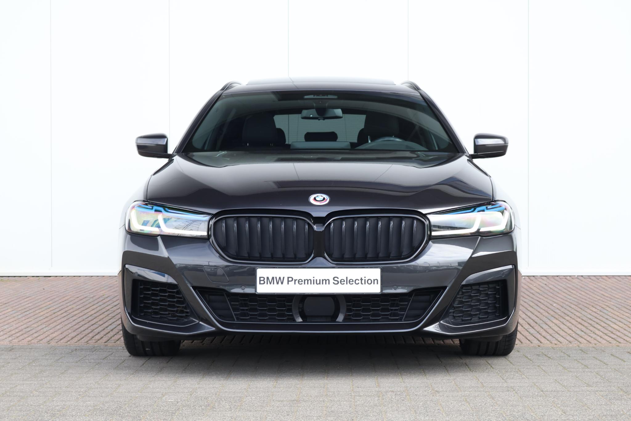 BMW 5-serie Touring 540i xDrive - Afbeelding 2